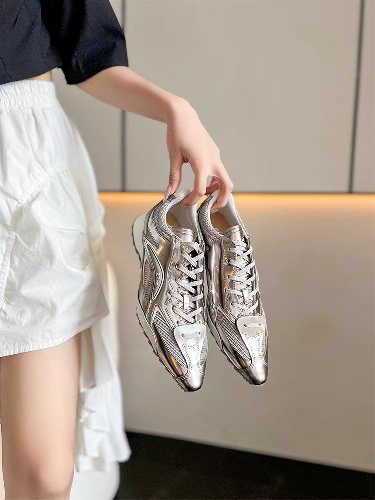 Women Shoes Hong Kong - Sepatu Olahraga Ujung Runcing Modis untuk