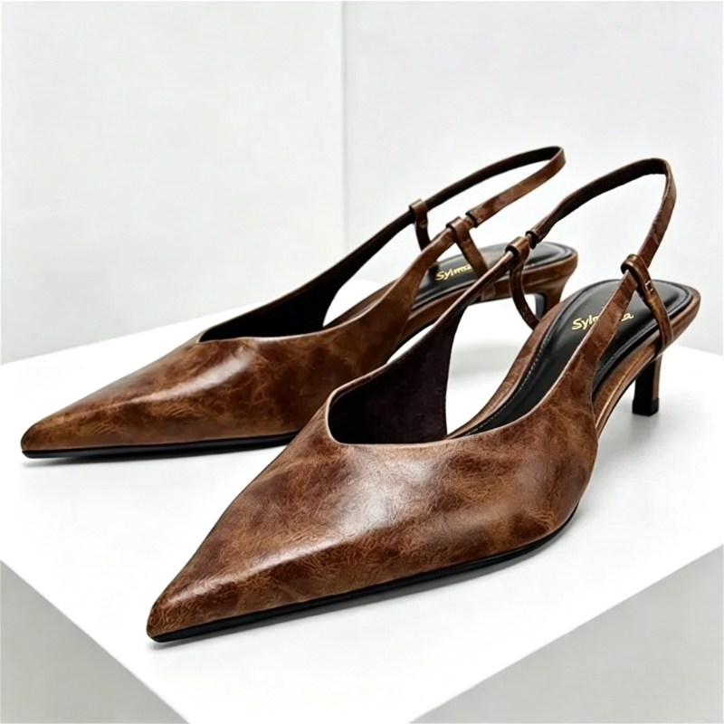 Women Shoes Brown Colour - Sepatu Pumps Desainer Hak Kitten Retro