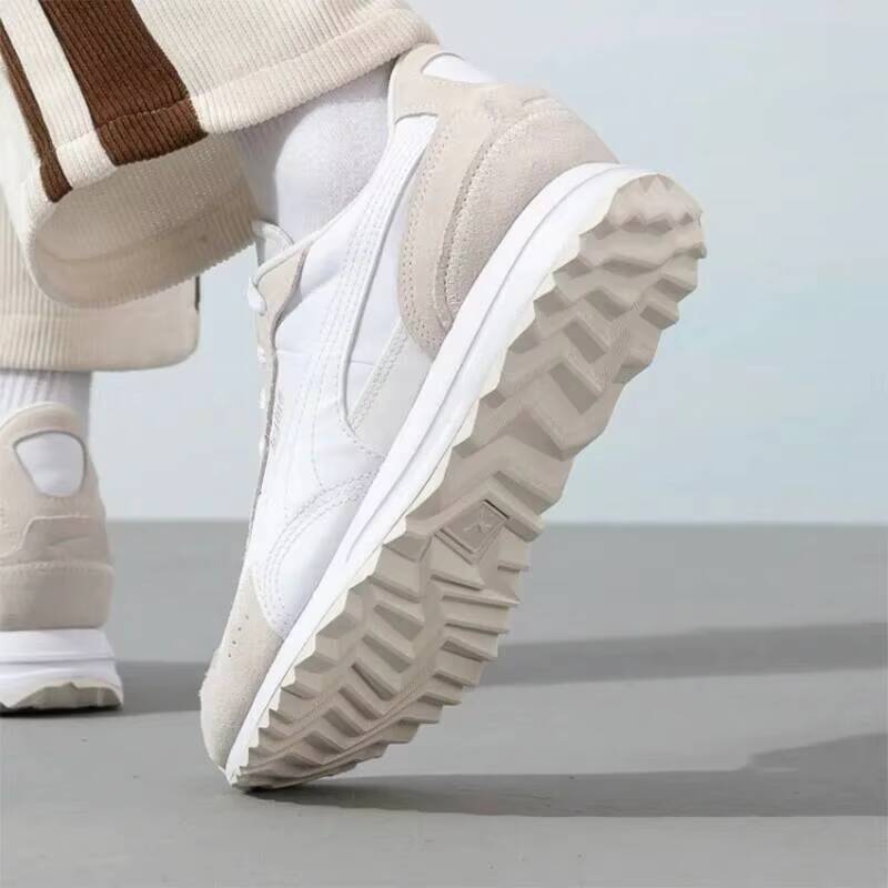 Sepatu Lari Ringan Putih Puma  - Women Shoes Jordan ulasan dan harga