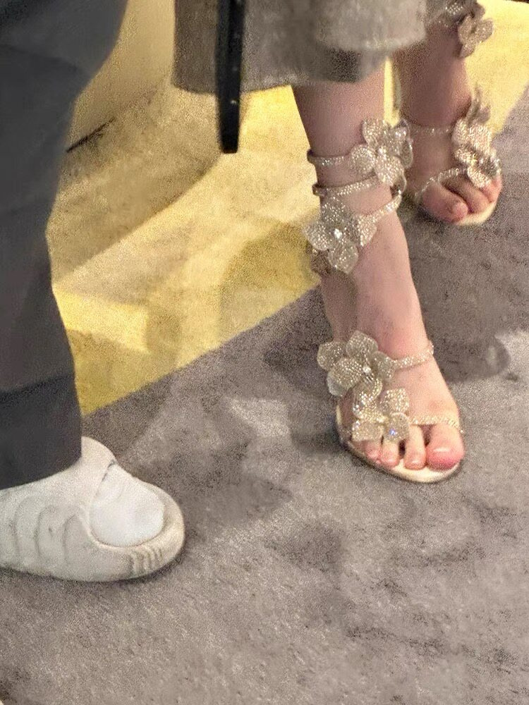 Sandal Stiletto Wanita dengan  - Strappy Heeled Sandals ulasan dan harga