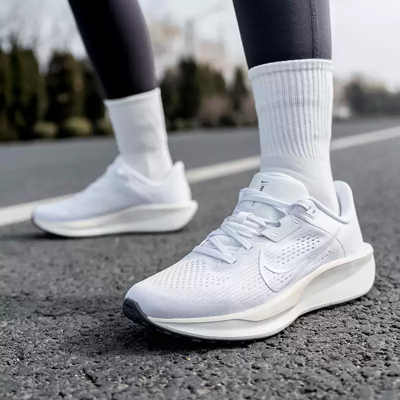 Sepatu Mesh NIKE QEST 6 Wanita - Women Shoes Hong Kong ulasan dan harga
