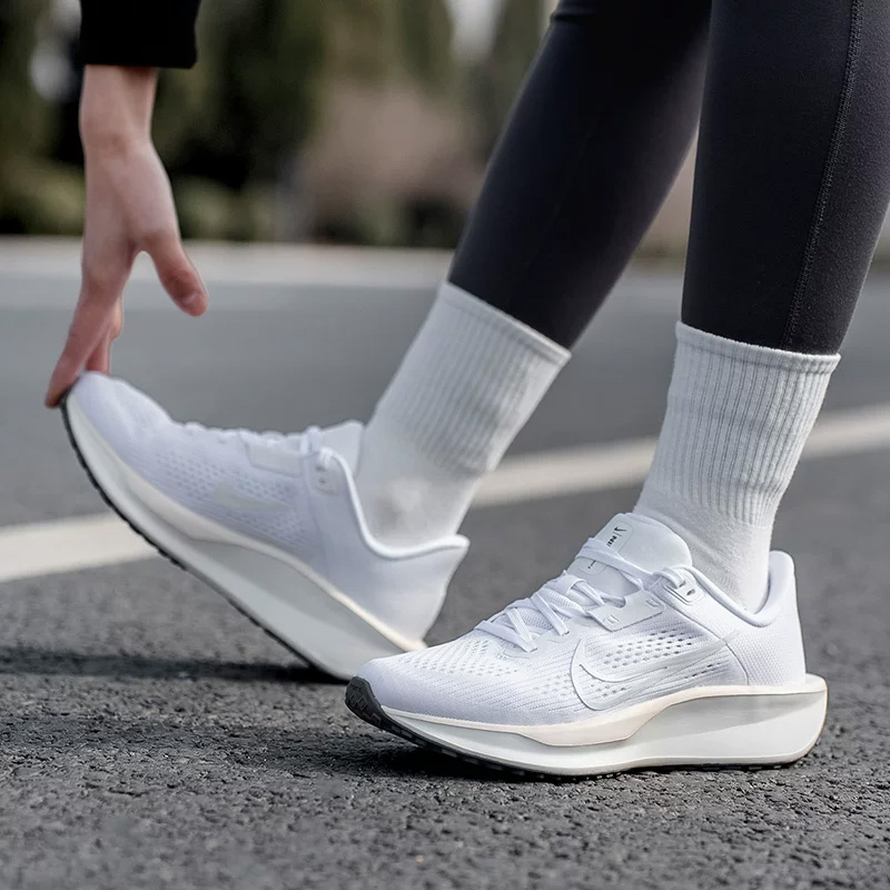 Sepatu Mesh NIKE QEST 6 Wanita - Women Shoes Hong Kong ulasan dan harga