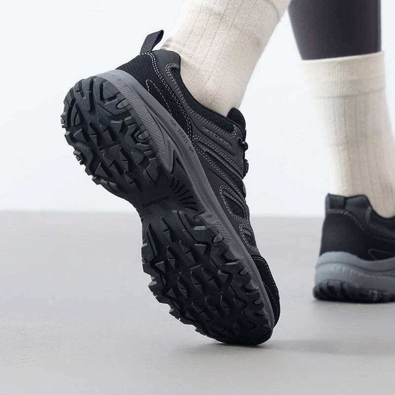 SKECHERS Sepatu Lari Wanita So - Women Shoes Hong Kong ulasan dan harga