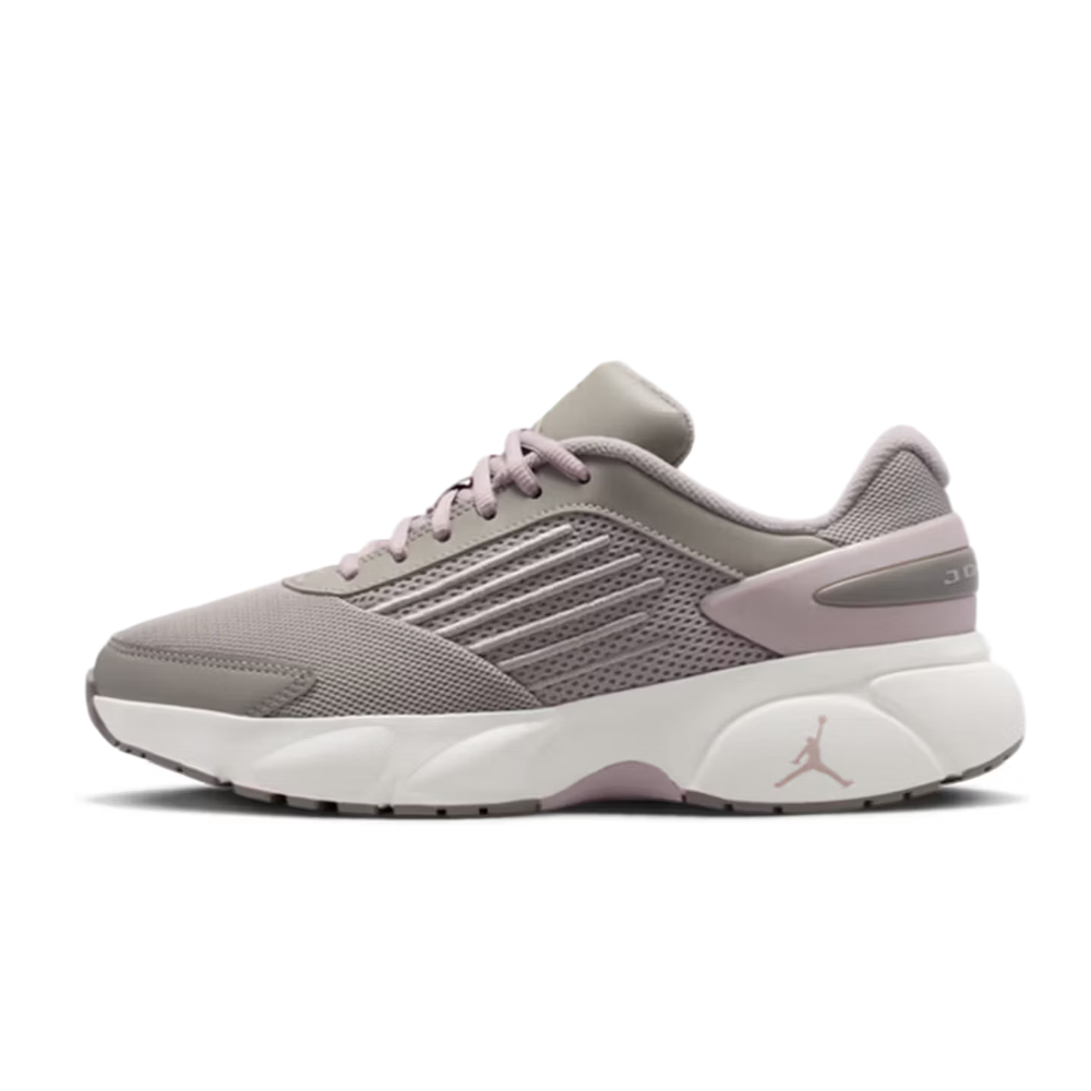 Nike Jordan TRUNNER FLOW: Sepa - Women Shoes Jordan ulasan dan harga