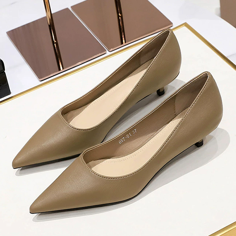 Sepatu Hak Sedang Runcing 4 Cm - Women Shoes Size 4 In Cm ulasan dan harga